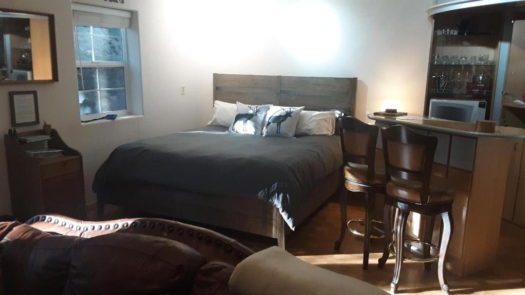 Winterfell Inn - No Xtra Fees, Dogs Ok, King & Queen Suites Arnold Exterior foto